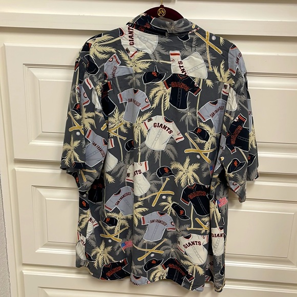 Giants button down shirt sleeves shirt, size large - Picture 2 of 3